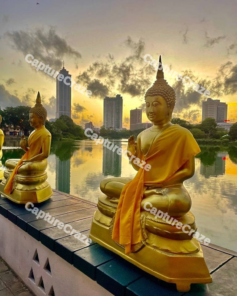 View of two golden Buddha Statues